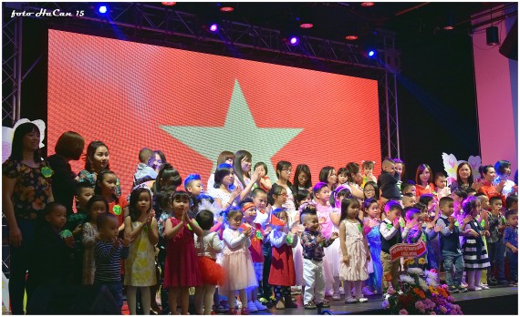 ເປີດສະຫຼອງສູນບຳລຸງສ້າງຊາວຫວຽດນາມທີ່ມີຄວາມເກັ່ງກ້າສາມາດຢູ່ສ.ເຊັກໂກ